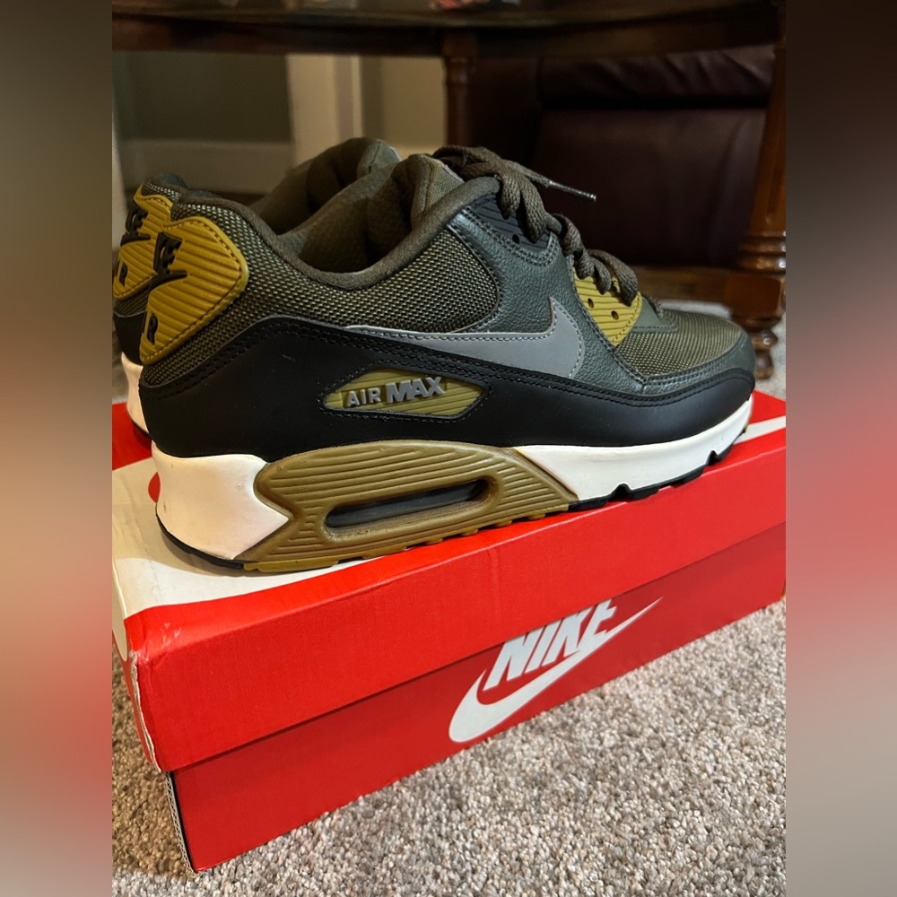 Nike Air Max Men's Olive Green Black White Athletic Shoes - Picture 3 of 6